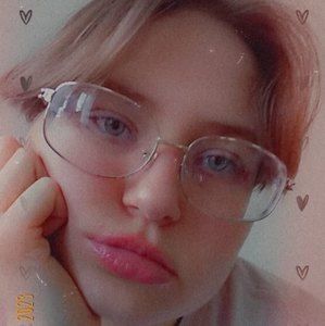 Meet your Posher, Steph